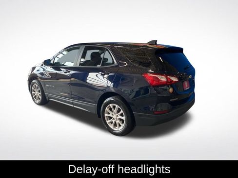 Used 2020 Chevrolet Equinox LS w/ LS Convenience Package AWD/4WD image 18