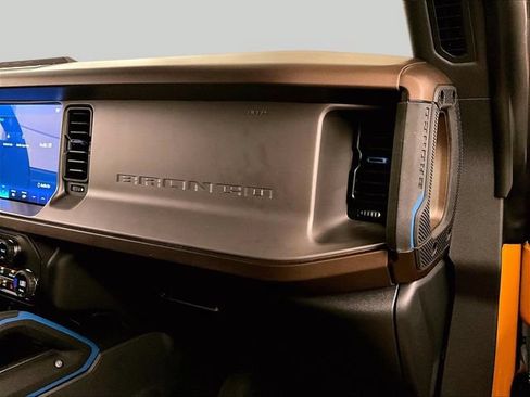 Used 2021 Ford Bronco Outer Banks w/ Sasquatch Package AWD/4WD image 15