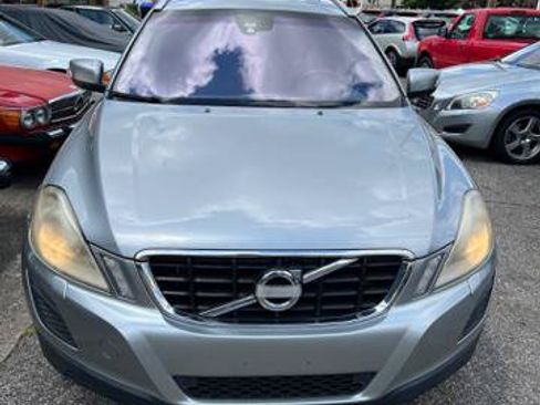 Used 2013 Volvo XC60 T6 AWD/4WD image 3