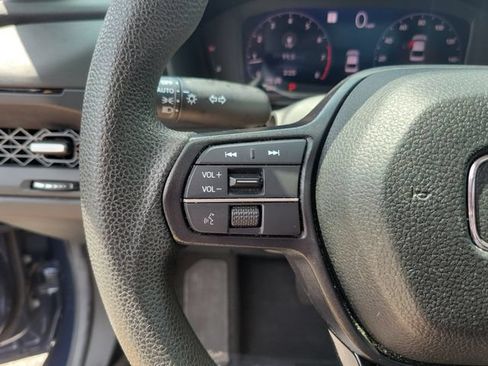 Certified 2025 Honda Accord SE image 15