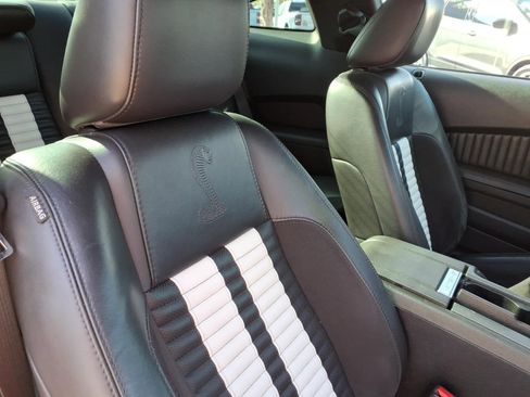 Used 2011 Ford Mustang Shelby GT500 w/ SVT Performance Pkg image 14