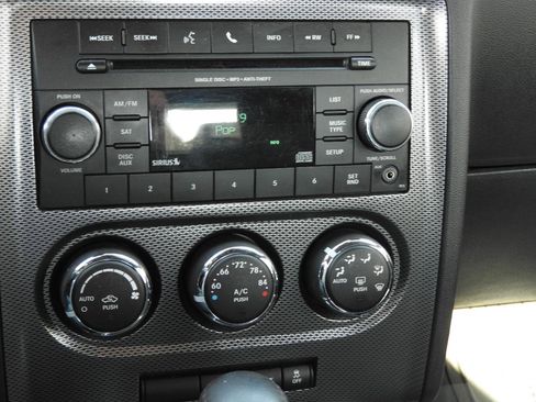 Used 2014 Dodge Challenger R/T image 11