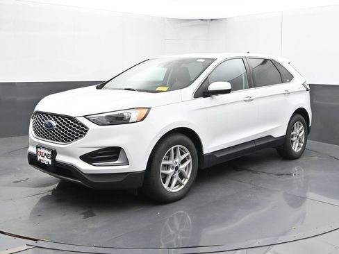 Used 2024 Ford Edge SEL AWD/4WD image 8