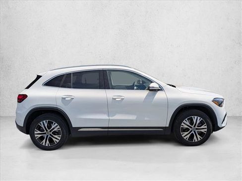 Used 2026 Mercedes-Benz GLA 250 4MATIC image 4