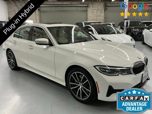 Used 2021 BMW 330e w/ Premium Package RWD image 3