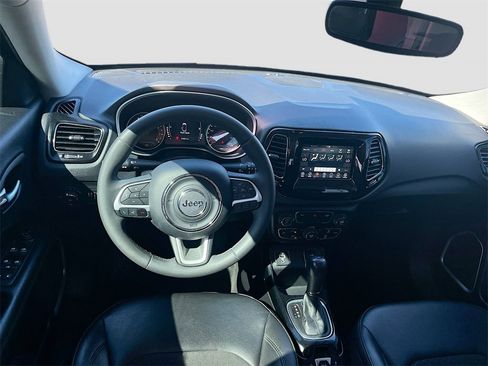 Used 2021 Jeep Compass Latitude image 21