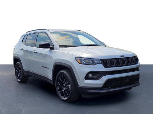 New 2026 Jeep Compass Latitude AWD/4WD image 5