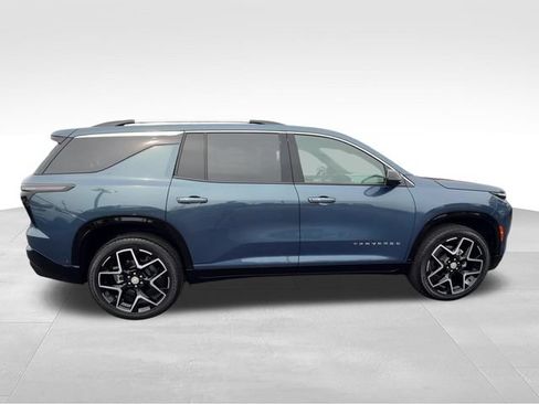 Certified 2026 Chevrolet Traverse High Country w/ LPO, Floor Liner Package AWD/4WD image 7