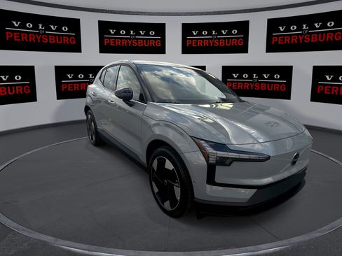 Used 2025 Volvo EX30 Ultra w/ Climate Package image 2