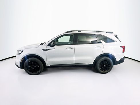 Used 2023 Kia Sorento S w/ Panoramic Sunroof Package AWD/4WD image 4