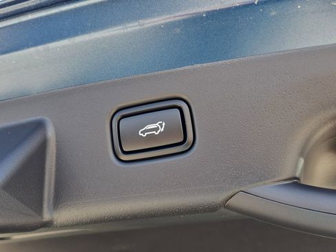 New 2026 Kia Niro Wind FWD image 11