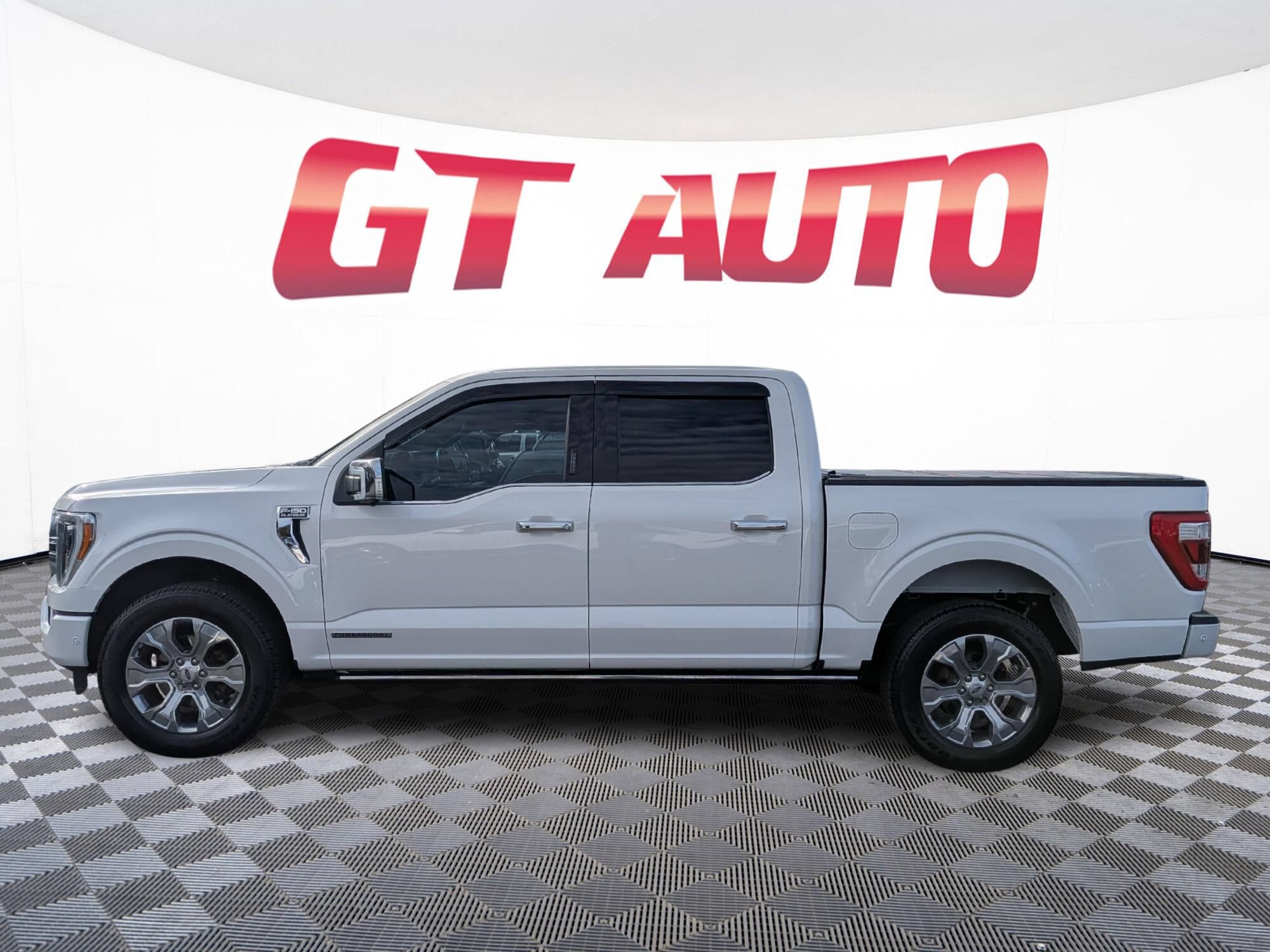 Used 2021 Ford F150 Platinum w/ FX4 Off-Road Package AWD/4WD image 3