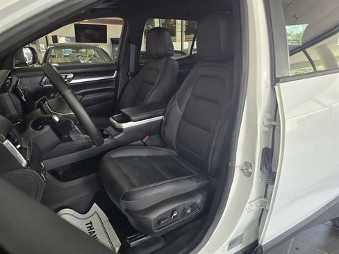 Used 2026 GMC Terrain Elevation w/ Elevation Premium Package AWD/4WD image 10