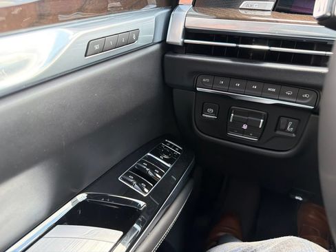 Certified 2026 Cadillac Escalade Platinum Sport w/ LPO, ONYX Package AWD/4WD image 16