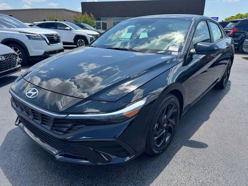 New 2026 Hyundai Elantra Sport FWD image 9