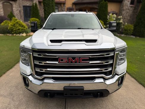 Used 2020 GMC Sierra 2500 SLE w/ SLE Convenience Package AWD/4WD image 3