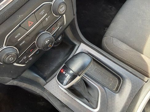 Used 2017 Dodge Charger R/T image 11