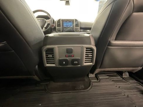 Used 2018 Ford F150 Raptor w/ Equipment Group 802A Luxury AWD/4WD image 26