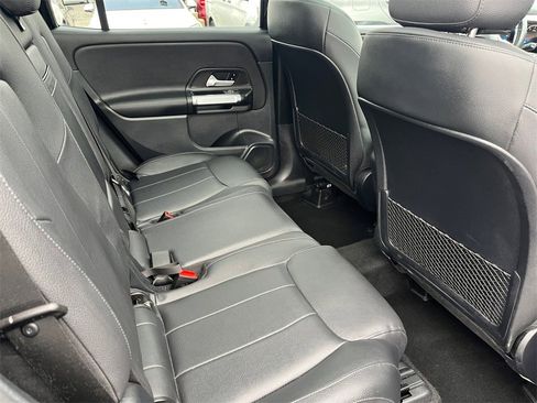 Certified 2022 Mercedes-Benz GLB 250 4MATIC image 17