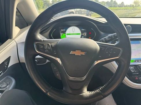 Used 2020 Chevrolet Bolt LT FWD image 15
