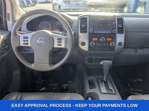 Used 2019 Nissan Frontier SL RWD image 19