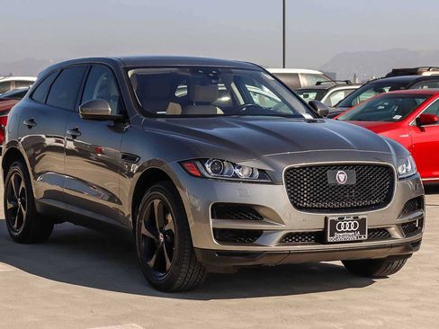 Used 2020 Jaguar F-PACE Premium AWD/4WD image 3