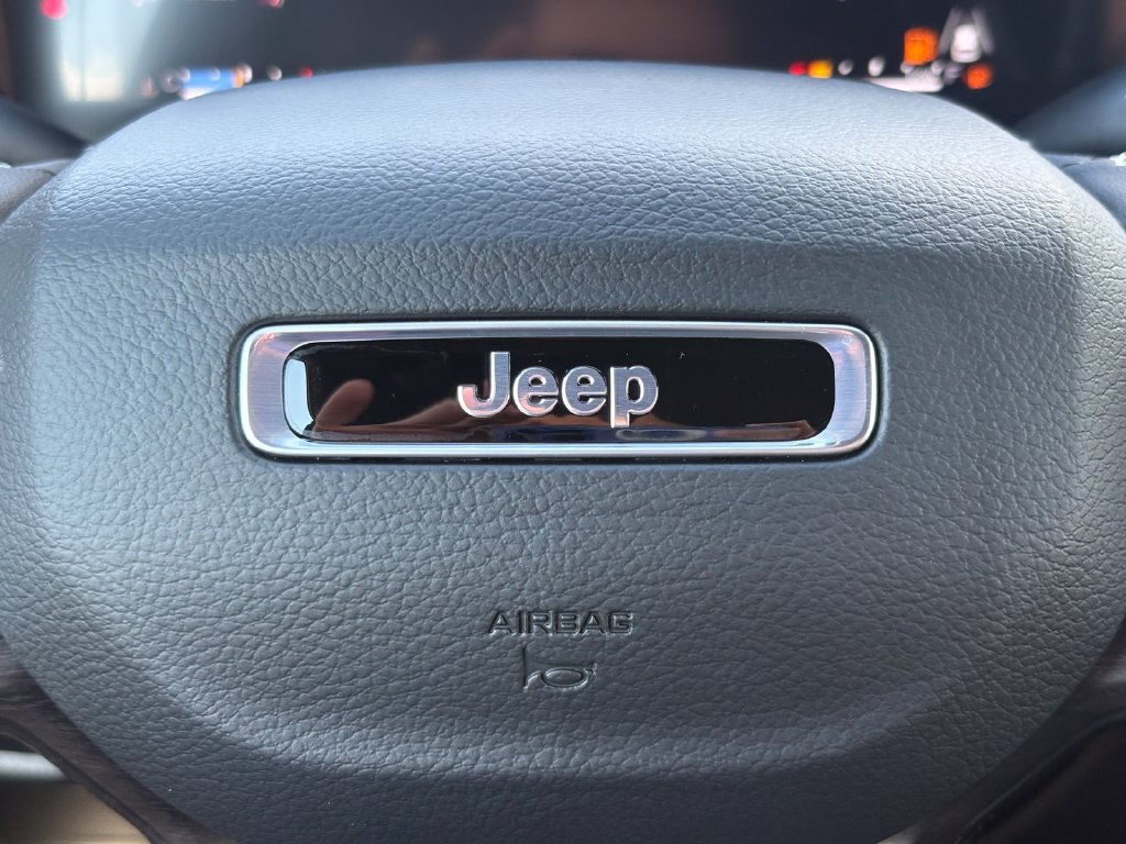New 2027 Jeep Grand Cherokee 4WD image 30