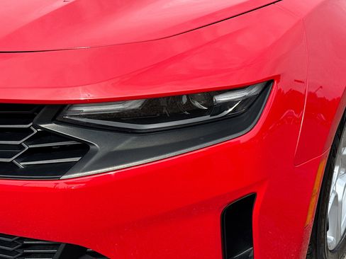 Used 2022 Chevrolet Camaro LT image 9