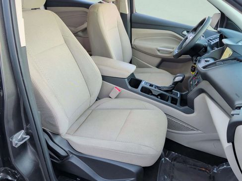 Used 2018 Ford Escape SE w/ SE Sync 3 Package image 18