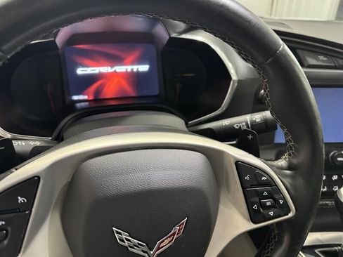 Used 2014 Chevrolet Corvette Stingray Convertible image 14