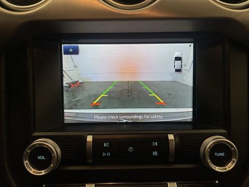 Used 2020 Ford Mustang Premium RWD image 8