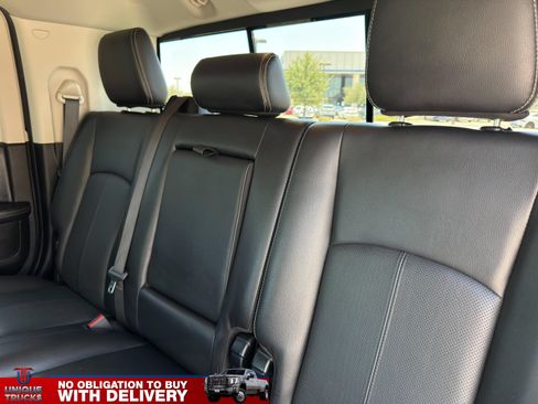 Used 2018 RAM 3500 Laramie w/ Cold Weather Group AWD/4WD image 29
