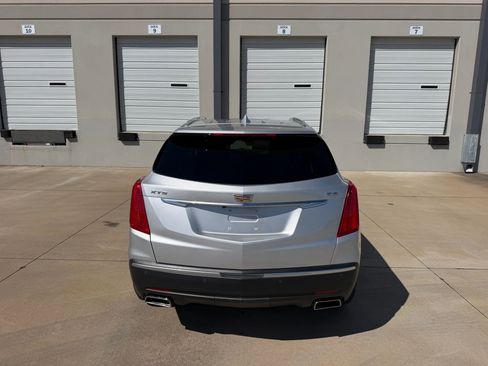 Used 2018 Cadillac XT5 Luxury image 8