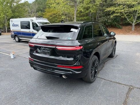 New 2026 Lincoln Corsair Reserve image 17