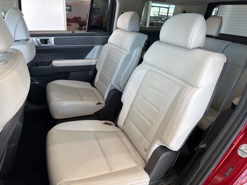 Used 2024 Hyundai Santa Fe Calligraphy AWD/4WD image 45