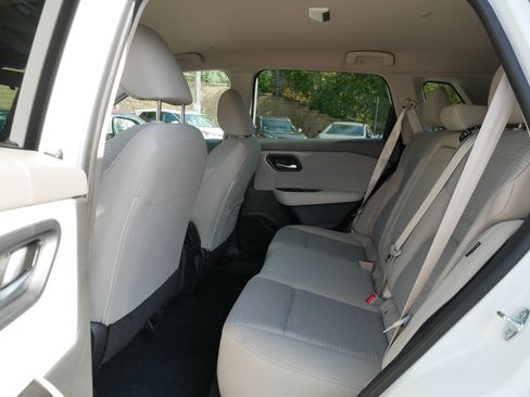 Certified 2023 Nissan Rogue SV AWD/4WD image 34
