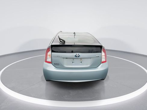Used 2014 Toyota Prius Three image 15
