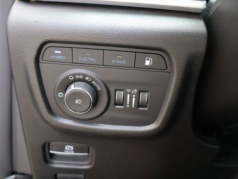 New 2025 Jeep Grand Cherokee Limited 4xe image 10