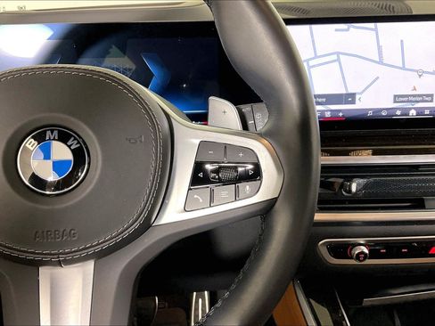 Certified 2024 BMW X5 xDrive40i w/ M Sport Package AWD/4WD image 17