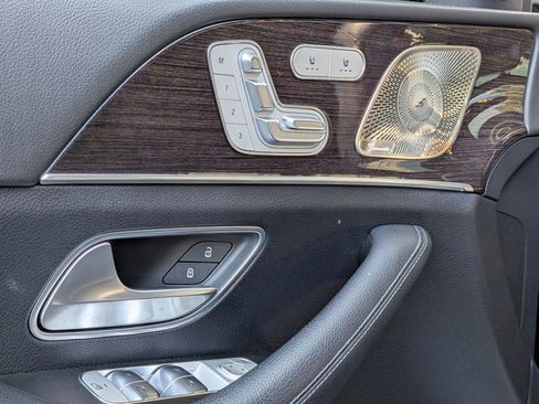 Used 2021 Mercedes-Benz GLE 450 4MATIC image 4