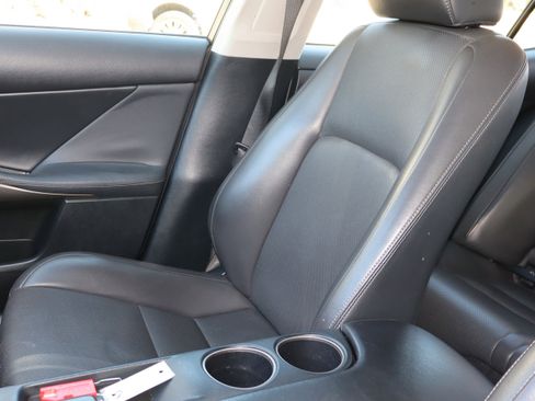 Used 2016 Lexus IS 200t image 17