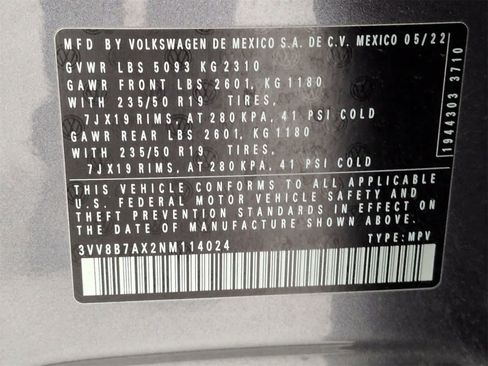 Certified 2022 Volkswagen Tiguan SE R-Line image 36