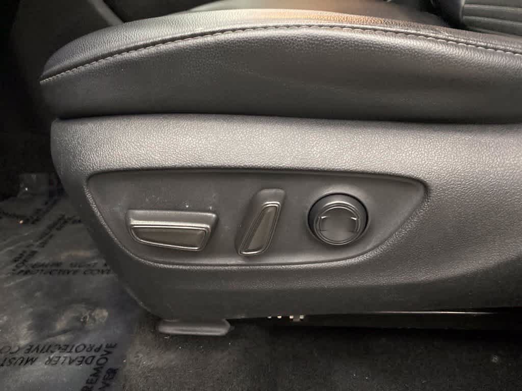 Used 2021 Toyota Highlander XSE AWD/4WD image 13