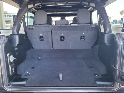 Certified 2025 Jeep Wrangler Unlimited Rubicon 4xe w/ Convenience Group AWD/4WD image 19