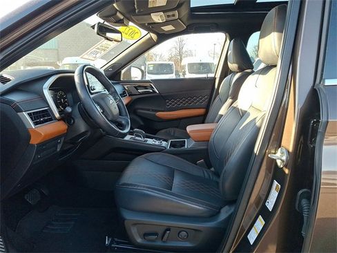 Used 2022 Mitsubishi Outlander SEL image 11