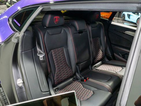 Used 2021 Lamborghini Urus image 26