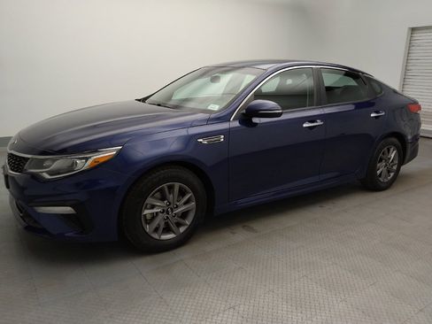 Used 2020 Kia Optima LX FWD image 2