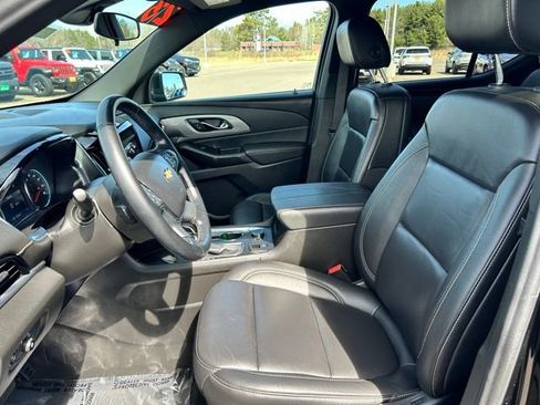 Used 2023 Chevrolet Traverse LT AWD/4WD image 12