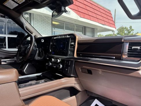 Used 2024 Ford F350 King Ranch AWD/4WD image 43