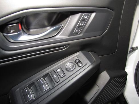 Certified 2024 Honda Accord EX-L image 11